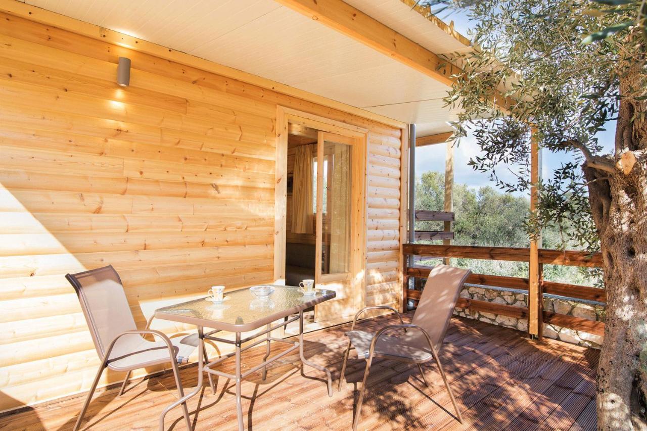 Romantic Tree House Kato Pavliana المظهر الخارجي الصورة